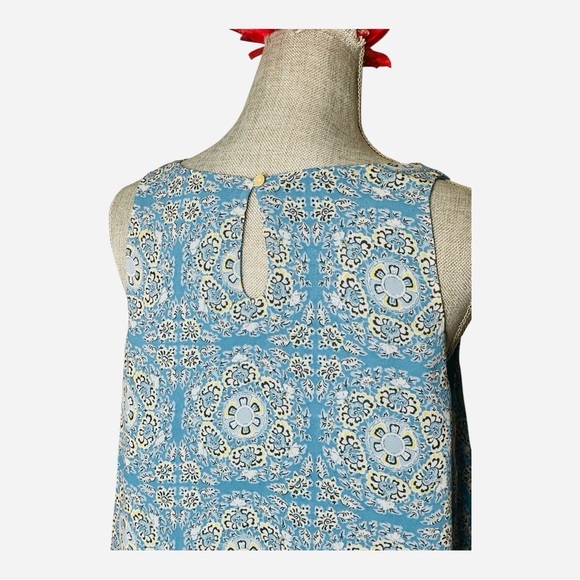 Max Studio Blue Floral Sleeveless Top size M - Picture 5 of 9